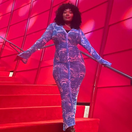 Numa Perrier looks for  oscar.